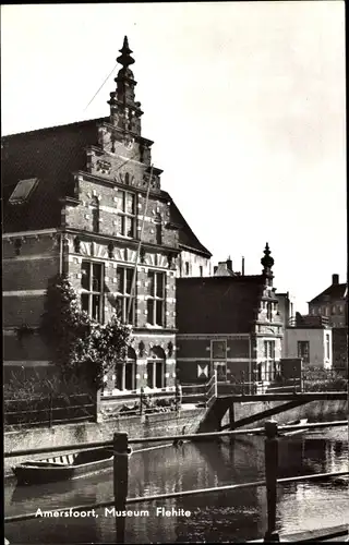 Ak Amersfoort Utrecht Niederlande, Museum Flehite, Außenansicht, Kanal, Brücke
