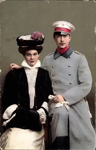 Ak Kronprinz Wilhelm in Uniform mit Gattin Cecilie