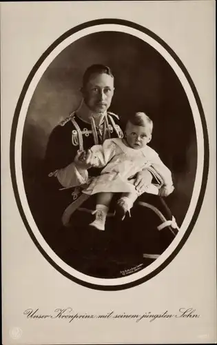 Ak Kronprinz Wilhelm von Preußen mit jüngstem Sohn
