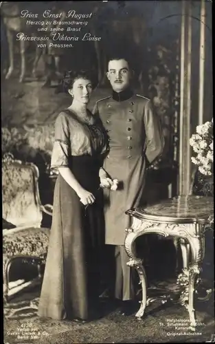 Ak Herzog Ernst August von Braunschweig, Prinzessin Victoria Luise von Preußen, Portrait