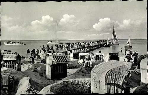 Ak Ostseebad Timmendorfer Strand, Strandleben an der Landungsbrücke