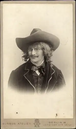 CdV Schauspieler Gerhard Beyer als  Maler Pinsel, April 1902