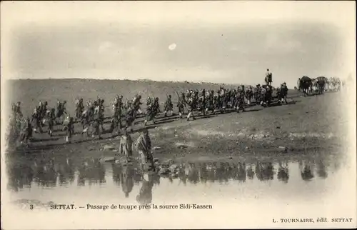 Ak Settat Marokko, Passage de troupe pres la source Sidi-Kassen