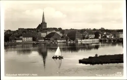 Ak Neustadt in Holstein, Teilansicht, Segelpartie