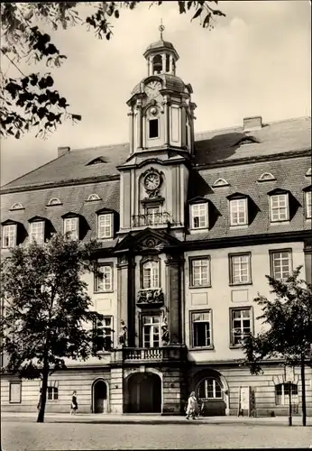 Ak Weißenfels an der Saale, Rathaus, Außenansicht, Balkon, Turm mit Glocke, Uhr