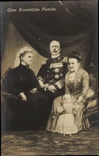 Ak Onze Koninklijke Familie, Königin Wilhelmina mit Familie, Heinrich zu Mecklenburg