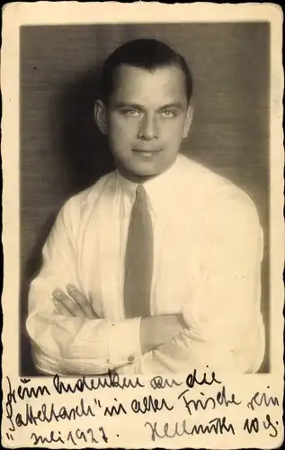 Ak Schauspieler Hellmuth W. Portrait mit Krawatte, Juli 1927