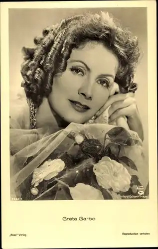 Ak Schauspielerin Greta Garbo, Portrait