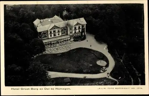 Ak Berg en Dal Gelderland Niederlande, Hotel Groot, Fliegeraufnahme