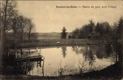 Ak Mondorf les Bains Bad Mondorf Luxemburg, Partie du parc avec l'etang