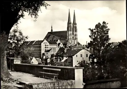 Ak Görlitz in der Lausitz, Blick vom Nicolaifriedhof zur Peterskirche, Panorama, Bank