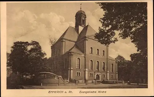 Ak Emmerich am Niederrhein, Evangelische Kirche, Außenansicht