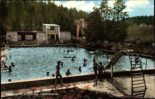 Ak Spiegelau im Bayerischen Wald Niederbayern, Schwimmbad, Rutsche, Badegäste