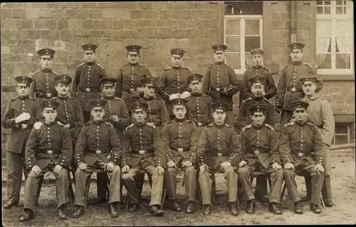 Foto Ak Mannheim in Baden, Deutsche Soldaten in Uniform