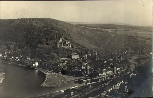 Foto Ak Wertheim am Main, Panorama, Kirchturm, Brücke