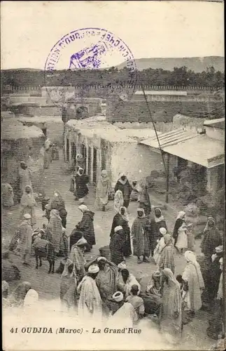 Ak Oudjda Oujda Marokko, La Grande Rue, Einheimische, Straßenpartie