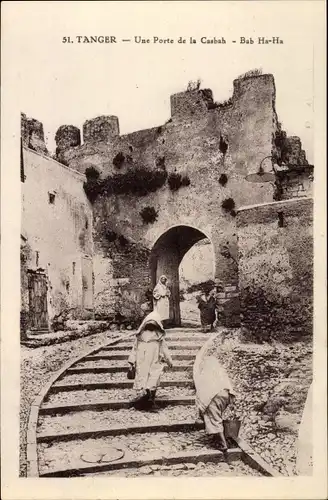 Ak Tanger Marokko, Une Porte de la Casbah Bab Ha Ha, Tor, Straße