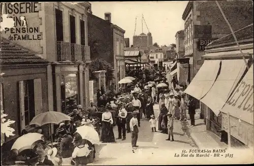 Ak Fouras Charente Maritime, La Rue du Marché