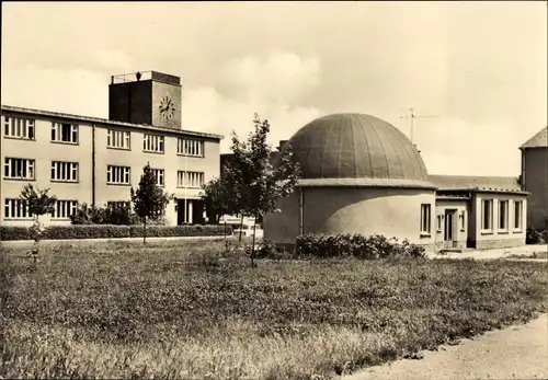 Ak Senftenberg in der Niederlausitz, Blick von außen auf das Planetarium, Kuppel