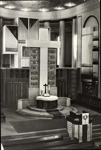 Ak Görlitz in der Lausitz, Kreuzkirche, Blick zum Altar