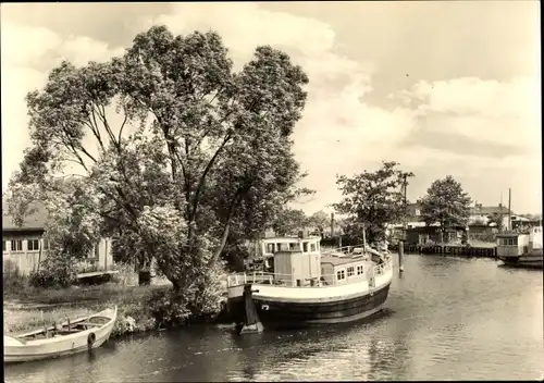 Ak Eggesin in Mecklenburg Vorpommern, An der Randow, Boote