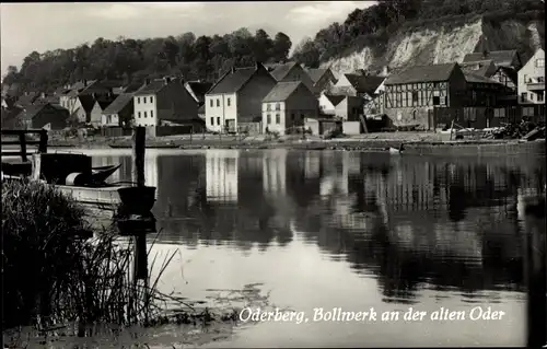 Ak Oderberg in der Mark, Bollwerk an der alten Oder, Uferblick, Schiff