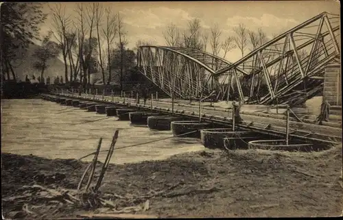 Ak Im Krieg zerstörte Brücke