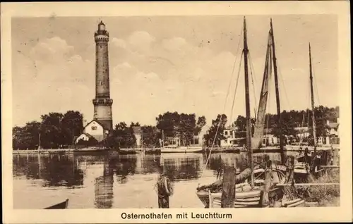 Ak Chorzelin Osternothafen Świnoujście Swinemünde Pommern, Leuchtturm, Boote