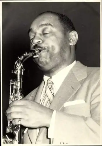 Foto Jazz Club Berlin 50er Jahre, Lester Willis Young ?, Benny Carter ?, Saxophonist