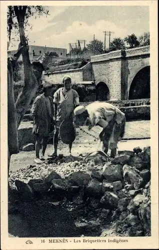 Ak Meknès Marokko, Les Briquetiers indigenes