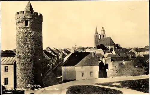 Ak Jüterbog, Blick zum Eierturm und die Nicolaikirche