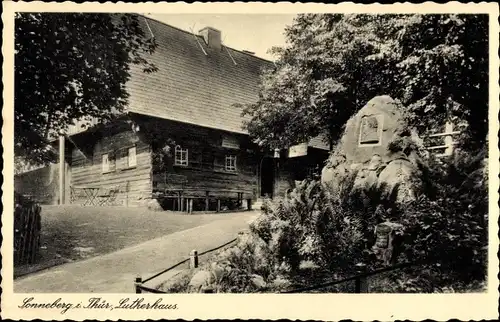 Ak Sonneberg Thüringen, Partie am Lutherhaus, Gedenkstein