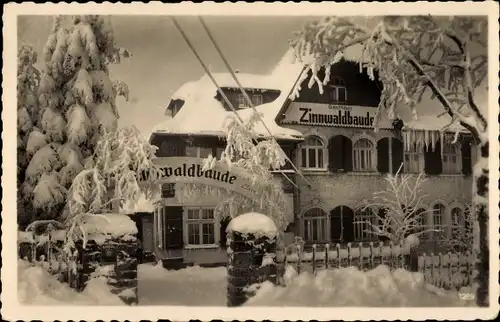 Ak Zinnwald Georgenfeld Altenberg im Erzgebirge, Berggasthaus Zinnwaldbaude, Winteransicht