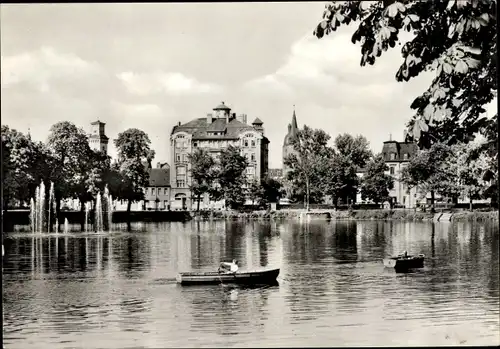 Ak Altenburg in Thüringen, am großen Teich, Ruderboot