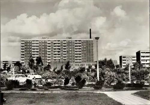 Ak Knieper-West Stralsund in Vorpommern, Hochhaus