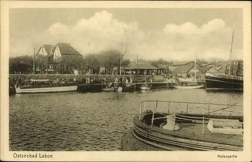 Ak Ostseebad Laboe, Hafenpartie