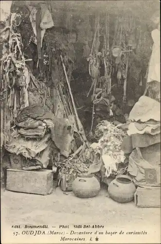 Ak Oudjda Oujda Marokko, Devanture d'un bazar de curiosites Marocaines