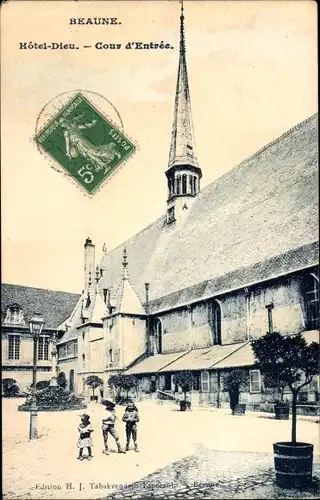 Ak Beaune Côte d’Or, Hotel Dieu, Cour d'Entree