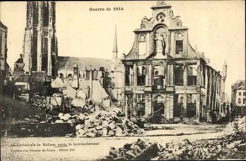 Ak Malins Meurthe et Moselle, Guerre de 1914, La Cathédrale après le bombardement