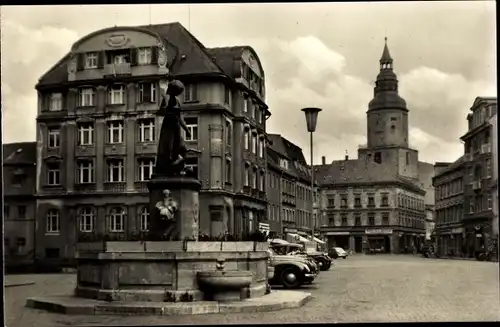 Ak Döbeln in Mittelsachsen, Platz mit Brunnen