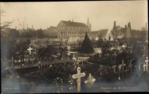 Ak Friedhof der 45. Reserve Division, Soldatengräber