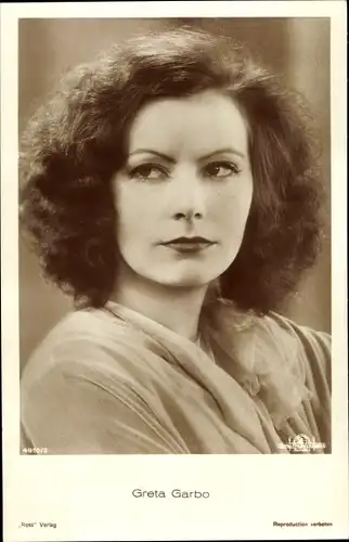 Ak Schauspielerin Greta Garbo, Portrait