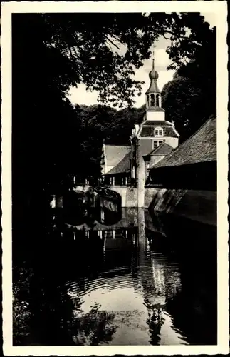 Ak Norden Ostfriesland, Vorburg vom Schloss, Gewässer, Brücke