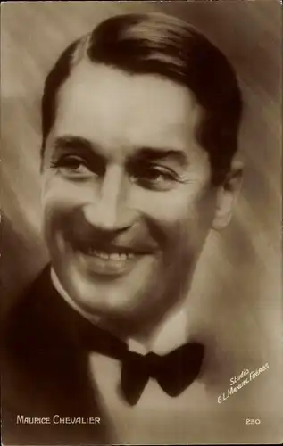 Ak Schauspieler Maurice Chevalier, Portrait