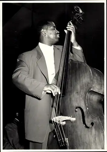 Foto Jazz Club Berlin 50er Jahre, Bassist Walter Page, Kontrabass