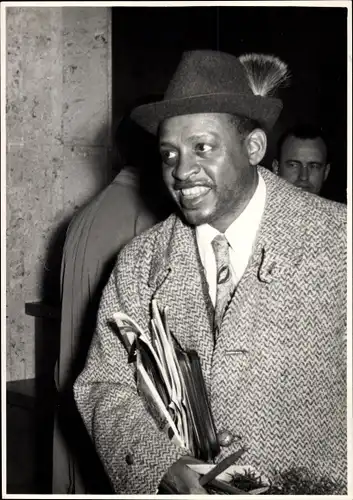 Foto Jazz Club Berlin 50er Jahre, Lionel Hamp Hampton, Perkussionist, Bandleader, Mantel, Hut