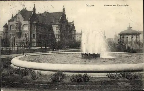 Ak Hamburg Altona, Museum am Kaiserplatz, Außenansicht, Brunnen