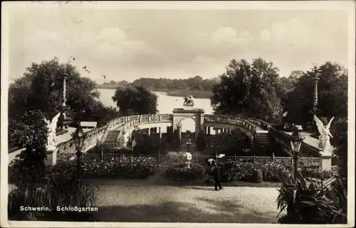 Ak Schwerin Mecklenburg, Blick auf den Schloßgarten