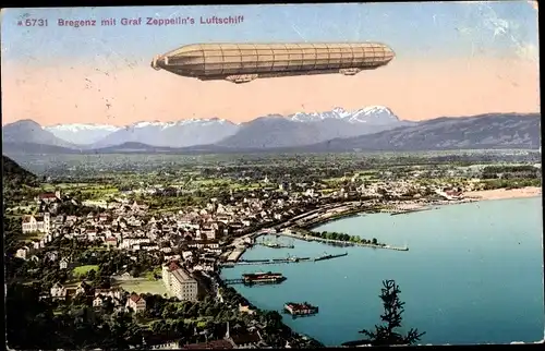Ak Bregenz am Bodensee Vorarlberg, Blick auf den Ort mit Graf Zeppelin's Luftschiff
