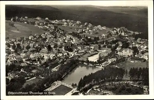 Ak Braunlage im Oberharz, Fliegeraufnahme vom Ort